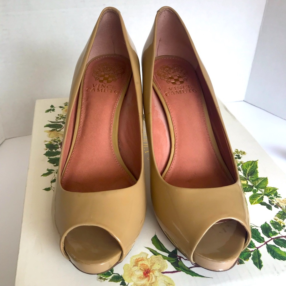Gorgeous Vince camuto heels